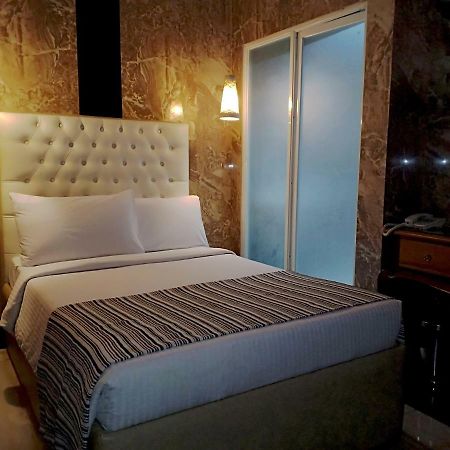 Belgian Suites Manila Exterior photo